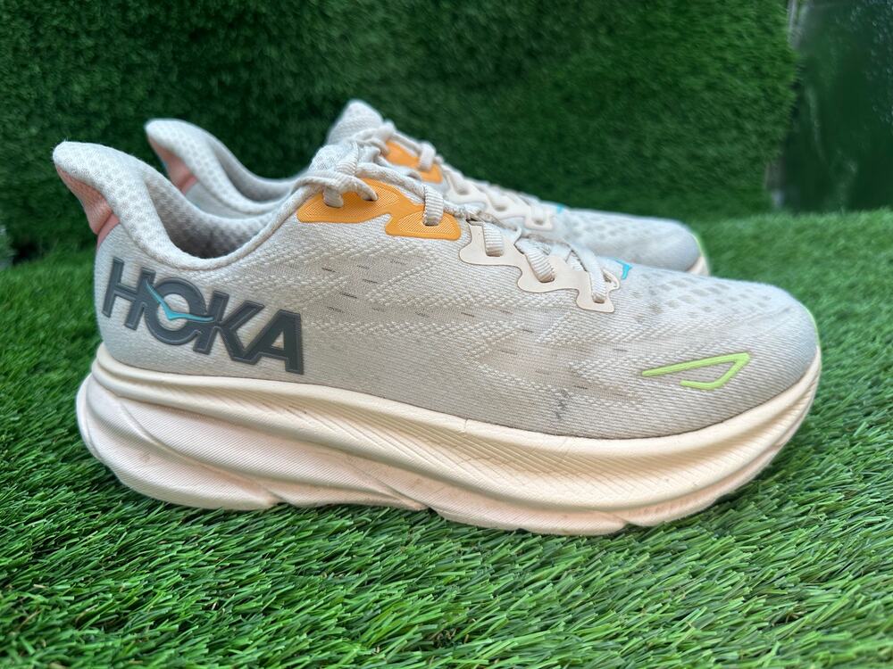 Hoka One One Clifton 9 1127896-VLS Athletic Sneaker Women's 7B Beige Mesh Sports